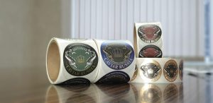 Преимущества Заказа Этикеток: Ключевые Плюсы Индивидуального Дизайна и Профессионального Подхода